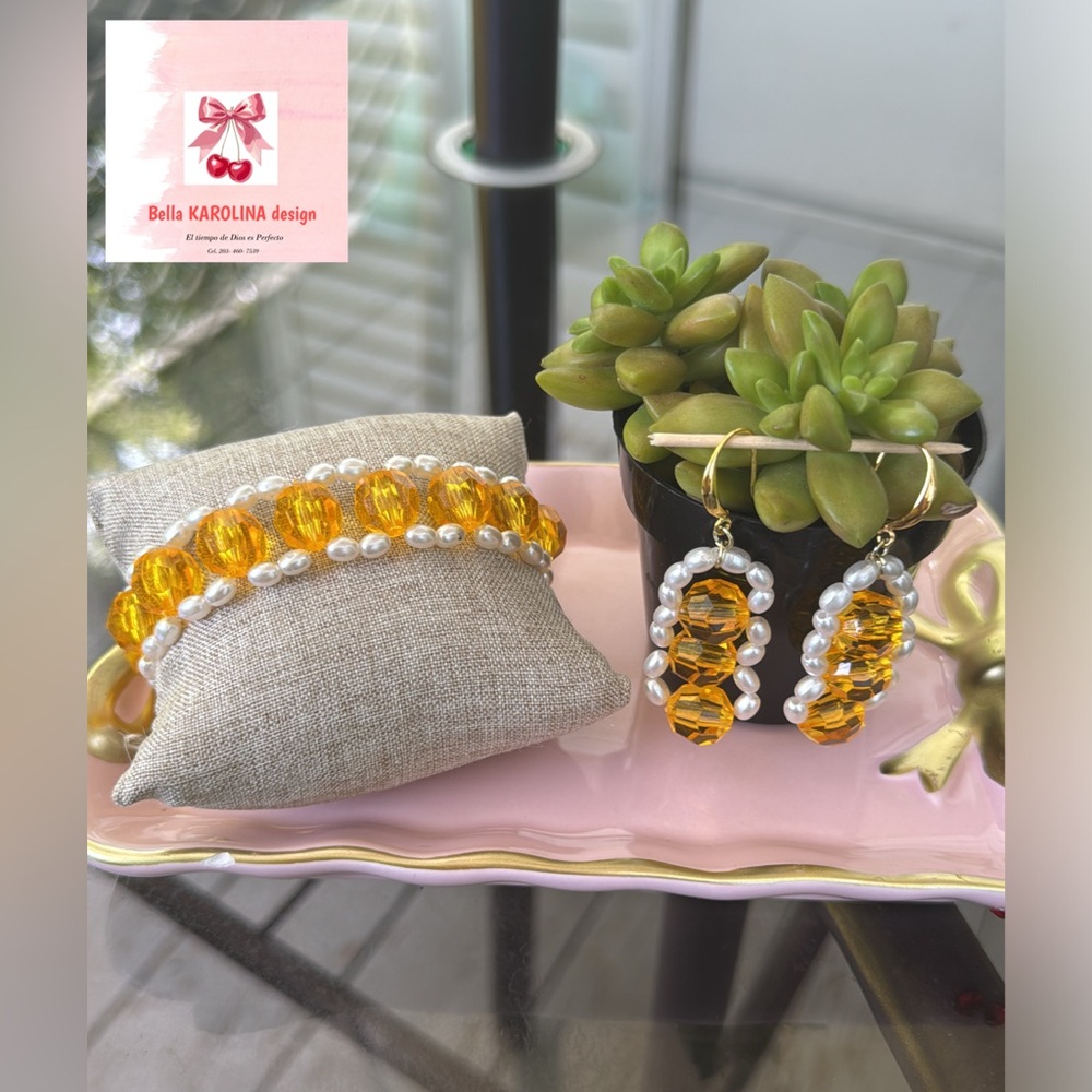 Yellow and White Beaded Bracelet and Earring Set